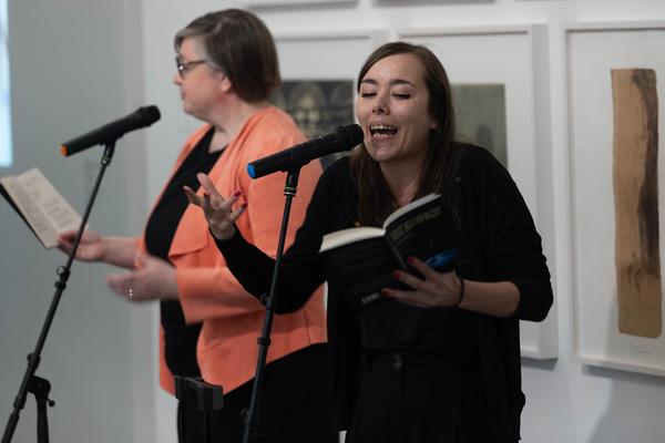 DOMerstagabend: Mieze Medusa &amp; Yasmo in einer Spoken Word Performance (Dom Museum Wien, 24.4.2025) Foto: eSeL.at - Lorenz Seidler