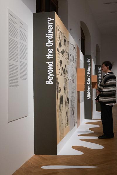 Girl meets Manga. Eine Manga-Biografie aus Tokio (1985–1992) (MAK Kunstblättersaal, 2.4. - 17.8.2025) Foto: eSeL.at - Lorenz Seidler