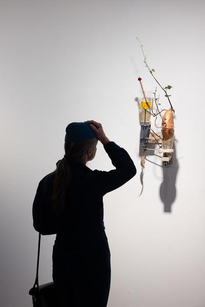 Mika Rottenberg "Antimatter Factory" (Kunst Haus Wien - Museum Hundertwasser, 27.2.-10.8.25) Foto: eSeL.at - Lorenz Seidler