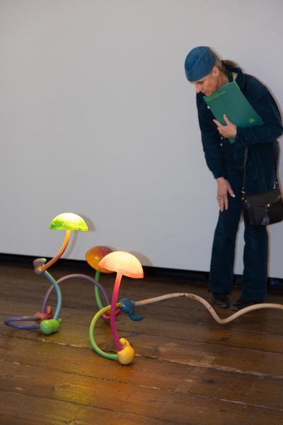 Mika Rottenberg "Antimatter Factory" (Kunst Haus Wien - Museum Hundertwasser, 27.2.-10.8.25) Foto: eSeL.at - Lorenz Seidler
