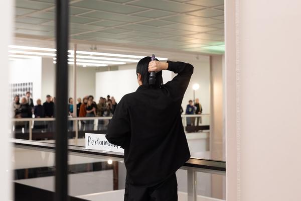 Sunggu Hong &quot;Lizard Tale (a Lie that seems Like a Lie) @ Performing the Line (Belvedere 21, 20.2.2025) Foto: eSeL.at - Lorenz Seidler