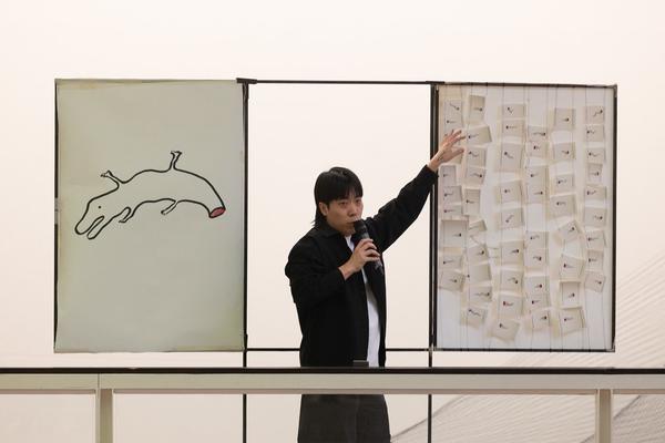 Sunggu Hong &quot;Lizard Tale (a Lie that seems Like a Lie) @ Performing the Line (Belvedere 21, 20.2.2025) Foto: eSeL.at - Lorenz Seidler
