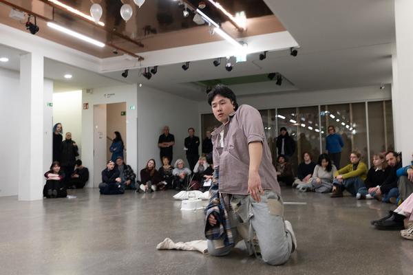 Yi-Um (June Hwajung, So Young Park, Sunggu Hong) mit Seung-Yeon Jung &amp; Yewon Park &quot;Blinking Echoes&quot; @ Performing the Line (Belvedere 21, 20.2.2025) Foto: eSeL.at - Lorenz Seidler