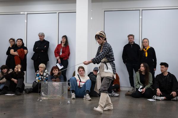 Yi-Um (June Hwajung, So Young Park, Sunggu Hong) mit Seung-Yeon Jung &amp; Yewon Park &quot;Blinking Echoes&quot; @ Performing the Line (Belvedere 21, 20.2.2025) Foto: eSeL.at - Lorenz Seidler