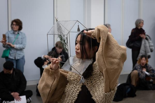 Yi-Um (June Hwajung, So Young Park, Sunggu Hong) mit Seung-Yeon Jung &amp; Yewon Park &quot;Blinking Echoes&quot; @ Performing the Line (Belvedere 21, 20.2.2025) Foto: eSeL.at - Lorenz Seidler