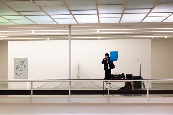 Sunggu Hong "Lizard Tale (a Lie that seems Like a Lie) @ Performing the Line (Belvedere 21, 20.2.2025) Foto: eSeL.at - Lorenz Seidler