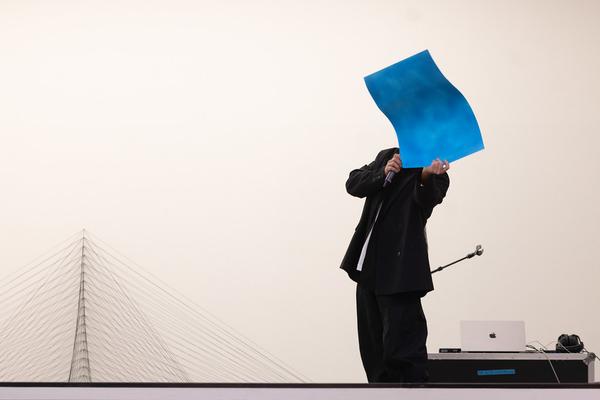 Sunggu Hong "Lizard Tale (a Lie that seems Like a Lie) @ Performing the Line (Belvedere 21, 20.2.2025) Foto: eSeL.at - Lorenz Seidler