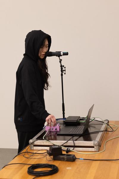 Hyeji Nam &amp; Markus Steinkellner "Third Space" @ Performing the Line (Belvedere 21, 20.2.2025) Foto: eSeL.at - Lorenz Seidler