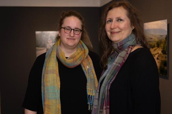 "Sag mir, wo die Blumen sind..." 80 Jahre nach dem Krieg – Fotografien von Roger Cremers (Jüdisches Museum Wien Judenplatz, 08.05.2025 – 18.01.2026) Foto: eSeL.at - Lorenz Seidler