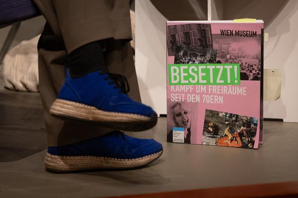 Podium &quot;Hausbesetzungen in Wien, Raumnahme und Utopien des Zusammenlebens&quot; @ Winterfest 2025 (Belvedere 21, 17.1.2025) Foto: eSeL.at - Lorenz Seidler