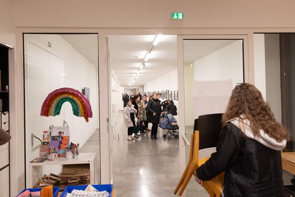 Atelier "Make a Zine!" @ Winterfest 2025 (Belvedere 21, 17.1.2025) Foto: eSeL.at - Lorenz Seidler