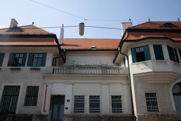 Akademie der Bildenden Künste Wien: Abschlussarbeiten 18/19 (Bildhauerateliers Kurzbauergasse) https://www.akbild.ac.at/Portal/organisation/aktuelles/ausstellungen-vermittlung/abschlussarbeiten-18-19 | Foto: eSeL Foto: eSeL.at - Lorenz Seidler