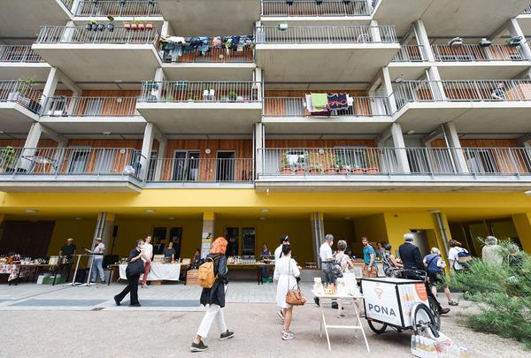 Az W Exkursion /  Architekturzentrum Wien: Besondere Raumangebote
Atelierhaus C21, Gleis 21 und Grätzelmixer