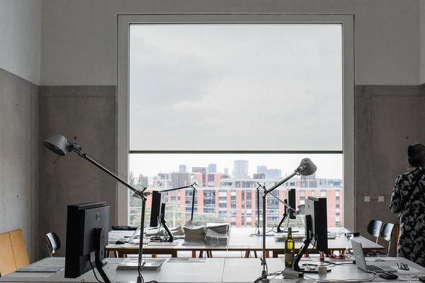 Az W Exkursion /  Architekturzentrum Wien: Besondere Raumangebote
Atelierhaus C21, Gleis 21 und Grätzelmixer