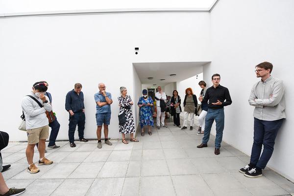Az W Exkursion /  Architekturzentrum Wien: Besondere Raumangebote
Atelierhaus C21, Gleis 21 und Grätzelmixer