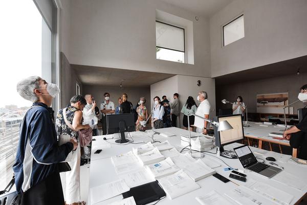 Az W Exkursion /  Architekturzentrum Wien: Besondere RaumangeboteAtelierhaus C21, Gleis 21 und Grätzelmixer