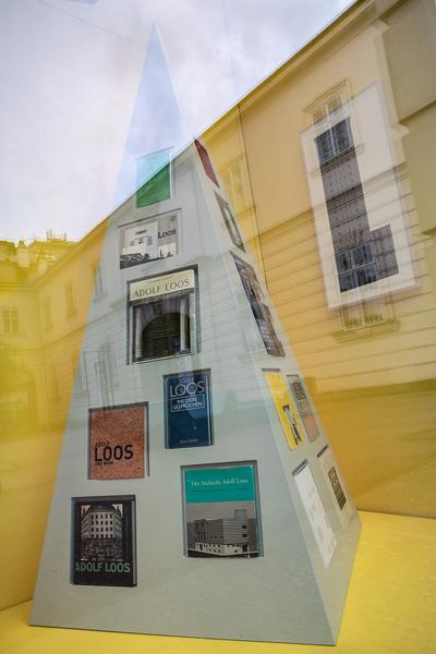 Az W Schaufenster: Adolf Loos - Nachleben (3.9.2020 - 30.9.2021) https://www.azw.at/de/termin/adolf-loos-nachleben | Foto: eSeL Foto: eSeL.at - Lorenz Seidler