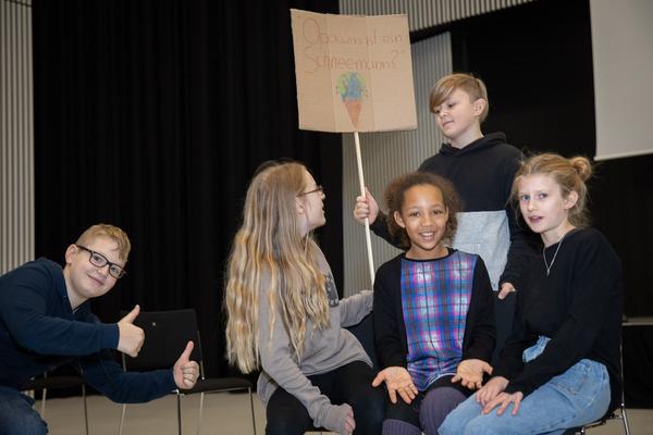 Universität für Angewandte Kunst / Die Angewandte: Fridays Forum (29.11.2019) https://www.dieangewandte.at/aktuell/aktuell_detail?artikel_id=1569926194167 | Foto: eSeL Foto: eSeL.at - Lorenz Seidler