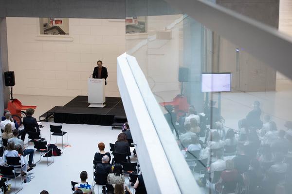 Universität für Angewandte Kunst / Die Angewandte: Sponsion / Prompotion (2.7.2021 - Nachmittag) Foto: eSeL.at - Lorenz Seidler Foto: eSeL.at - Lorenz Seidler