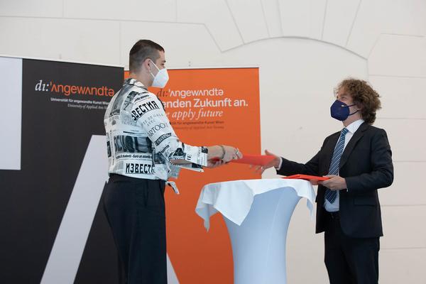 Universität für Angewandte Kunst / Die Angewandte: Sponsion / Prompotion (2.7.2021 - Vormittag) Foto: eSeL.at - Lorenz Seidler Foto: eSeL.at - Lorenz Seidler