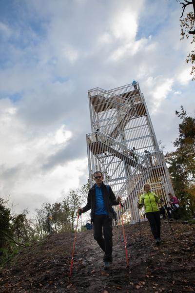 Kunst im öffentlichen Raum Niederösterreich: Aussichtsturm "Die Vierte Wand" von Eldine Heep und Klemens Schillinger am Seekopf / Rossatz (25.10.2020) https://publicart.at/de/kalender/?pid=1022 | Foto: eSeL Foto: eSeL.at - Lorenz Seidler