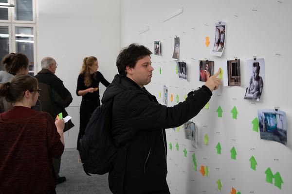 Foto Wien: eSeL - Foto Tinder (Eröffnung Festivalzentrale, 20.3.2019) https://esel.at/termin/100000 | Foto: eSeL Foto: eSeL.at - Lorenz Seidler