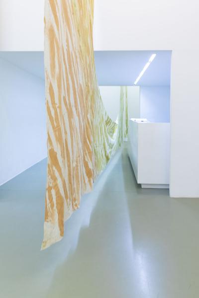 Galerie Crone Wien: Stefan Reiterer: Displacement (22.10. - 31.12.2020) https://esel.at/termin/107359/stefan-reiterer-displacement | Foto: eSeL Foto: eSeL.at - Lorenz Seidler