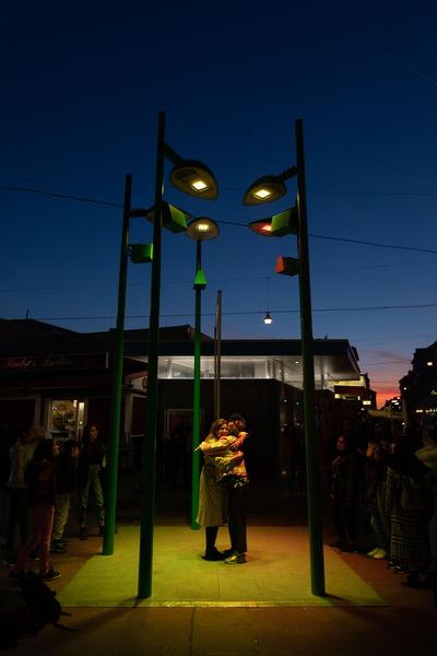 KOER: Alicia Framis - Street Lights @ Fokus Favoriten (Eröffnung, 21.9.2019) https://www.koer.or.at/projekte/fokus-favoriten | Foto: eSeL Foto: eSeL.at - Lorenz Seidler