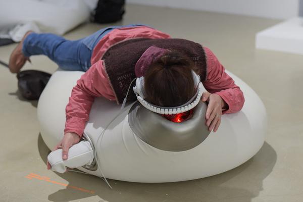 Kunstraum Niederösterreich: VIENNA ART WEEK - Technopolitics Kuratorenführung & "The Swarming Gallery" Performance by kondition pluriel (22.11.2018) http://www.kunstraum.net/de/ausstellungen/56-vienna-art-week | Foto: eSeL.at - Joanna Pianka Foto: JOANNA PIANKA     300dpi.at
