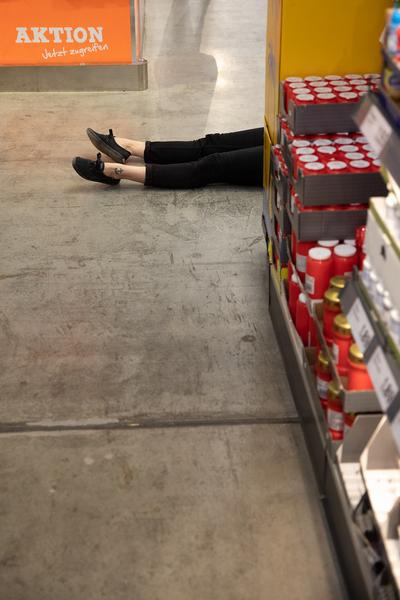 Erste Foundation & TQW @ Lidl Supermarkt (ehem. Generali Foundation): Collective Exhibition for a Single Body – The Private Score (28.6.2019, Final Day) https://esel.at/termin/101972 | Foto: eSeL Foto: eSeL.at - Lorenz Seidler