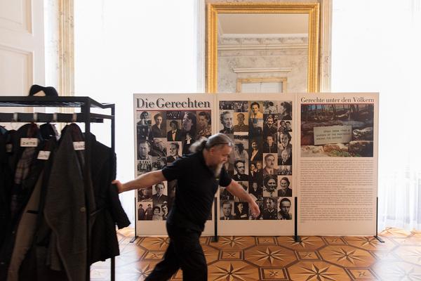 Hofburg: Die Gerechten - Aussstellng Gedenkakt anl. 80. Jahrestages des „Anschlusses“ (12.3.2018) https://www.volkskundemuseum.at/diegerechten |  Fotos: eSeL.at - Lorenz Seidler Foto: eSeL.at - Lorenz Seidler