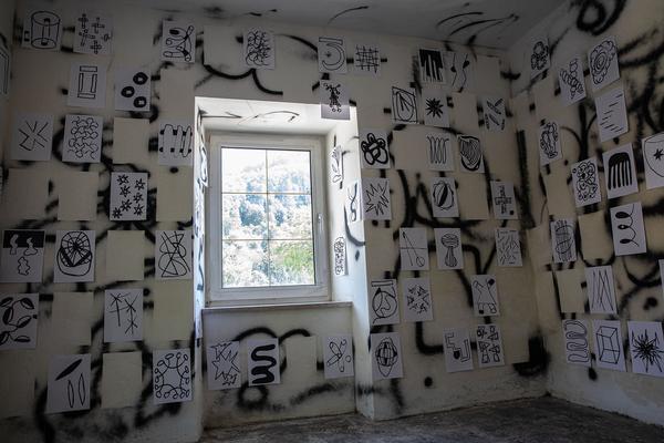 Festival der Regionen: I siach dei Fahnderl ned, kum a weng zuwa . Anna Jermolaewa & Lehrende/Studierende der Kunstuniversität Linz (29.6. - 7.7.2019, Offenes Atelier Anna Maria Brandstätter - Sankt Nikola an der Donau) https://fdr.at/project/i-siach-dei-fahnderl-ned-kum-a-weng-zuwa | Foto: eSeL Foto: eSeL.at - Lorenz Seidler
