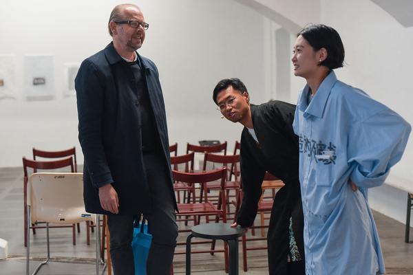 das weisse haus: Finissage "Parallax Trading" (18.5.2019)  https://w.dasweissehaus.at |  Foto: http://eSeL.at - Joanna Pianka Foto: eSeL.at - Joanna Pianka