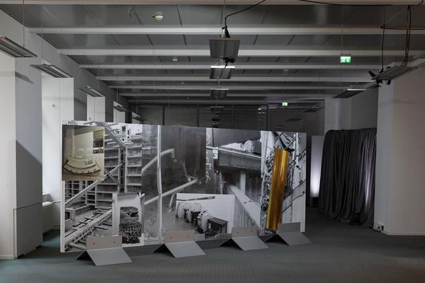 FOTO WIEN: Urbane Zonen/ Zones Urbaines (Festivalzentrale, 20.3. - 6.4.2019) https://fotowien.at/de/programme-2019/aktuelles-programm/urbane-zonen-zones-urbaines | Foto: eSeL Foto: eSeL.at - Lorenz Seidler
