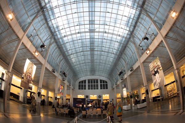 FOTO WIEN: Urbane Zonen/ Zones Urbaines (Festivalzentrale, 20.3. - 6.4.2019) https://fotowien.at/de/programme-2019/aktuelles-programm/urbane-zonen-zones-urbaines | Foto: eSeL Foto: eSeL.at - Lorenz Seidler