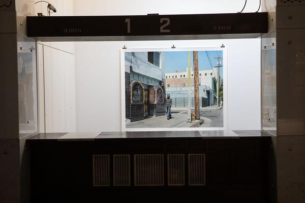 FOTO WIEN: Urbane Zonen/ Zones Urbaines (Festivalzentrale, 20.3. - 6.4.2019) https://fotowien.at/de/programme-2019/aktuelles-programm/urbane-zonen-zones-urbaines | Foto: eSeL Foto: eSeL.at - Lorenz Seidler