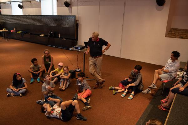 MuseumsQuartier: Beton Workshop @ AzW  - KinderKulturParcours (16.6.2018) https://www.mqw.at/programm/kinderkulturparcours | Foto: eSeL Foto: eSeL.at - Lorenz Seidler