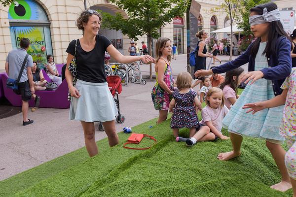 MuseumsQuartier: Blindenführung durchs MQ (via Architekturzentrum Wien, 17.6.2018) https://www.mqw.at/programm/kinderkulturparcours | Foto: eSeL.at - Joanna Pianka Foto: eSeL.at - Joanna Pianka