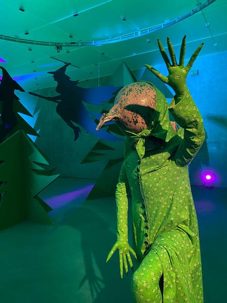 Kunsthaus Bregenz: Jakob Lena Knebl & Ashley Hans Scheirl - Seasonal Greetings (12.12.20 - 14.3.21 - currently closed due to Lockdown) https://www.kunsthaus-bregenz.at/ausstellungen/aktuelle-ausstellung/knebl-scheirl | Foto: eSeL