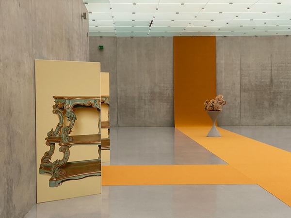 Kunsthaus Bregenz: Jakob Lena Knebl & Ashley Hans Scheirl - Seasonal Greetings (12.12.20 - 14.3.21 - currently closed due to Lockdown) https://www.kunsthaus-bregenz.at/ausstellungen/aktuelle-ausstellung/knebl-scheirl | Foto: eSeL
