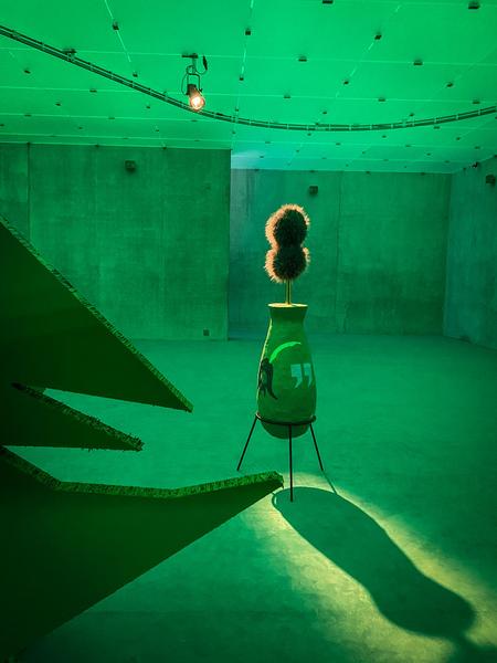 Kunsthaus Bregenz: Jakob Lena Knebl & Ashley Hans Scheirl - Seasonal Greetings (12.12.20 - 14.3.21 - currently closed due to Lockdown) https://www.kunsthaus-bregenz.at/ausstellungen/aktuelle-ausstellung/knebl-scheirl | Foto: eSeL