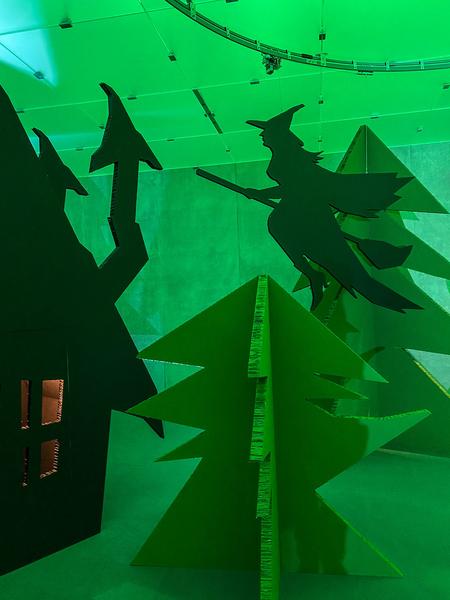 Kunsthaus Bregenz: Jakob Lena Knebl & Ashley Hans Scheirl - Seasonal Greetings (12.12.20 - 14.3.21 - currently closed due to Lockdown) https://www.kunsthaus-bregenz.at/ausstellungen/aktuelle-ausstellung/knebl-scheirl | Foto: eSeL