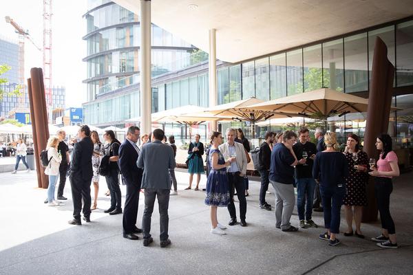 Erste Campus: Rupert Huber - Walking Music (Eröffnung, 7.6.2019, Dauer 7.-28.6.2019) http://www.erstestiftung.org/de/event/walking-music/ |  Foto: eSeL Foto: eSeL.at - Lorenz Seidler