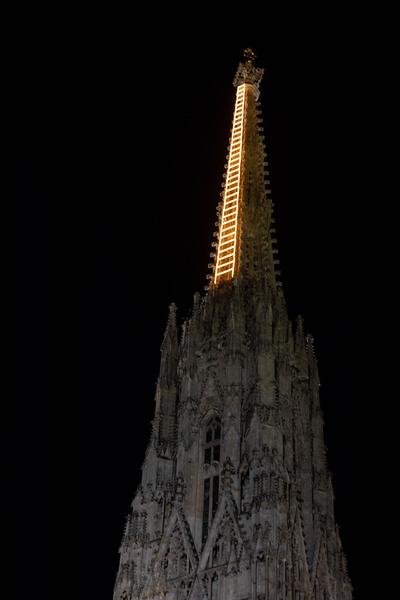 Stephansdom: Billi Thanner - Himmelsleiter  (4.4. - 31.5.2021) https://www.dompfarre.info/Pfarrgruppen/Kulturelle_Gruppen/Kunst_im_Dom/Himmelsleiter.html | Foto: eSeL Foto: eSeL.at - Lorenz Seidler