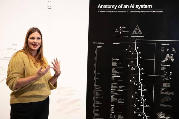 ERSTE Foundation Tipping Point Talks 2019: Uncanny Values Kuratorinführung @ MAK (19.9.2019) http://www.erstestiftung.org/de/200 | Foto: eSeL Foto: eSeL.at - Lorenz Seidler