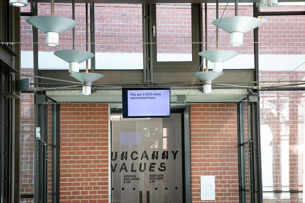 ERSTE Foundation Tipping Point Talks 2019: Uncanny Values Kuratorinführung @ MAK (19.9.2019) http://www.erstestiftung.org/de/200 | Foto: eSeL Foto: eSeL.at - Lorenz Seidler