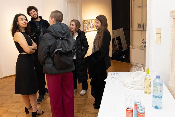 VIENNA ART WEEK 2023: Meet and Greet mit Assunta Abdel Azim Mohamed (Galerie Hilger, 13.11.2023) Foto: eSeL.at - Lorenz Seidler Foto: eSeL Lorenz Seidler