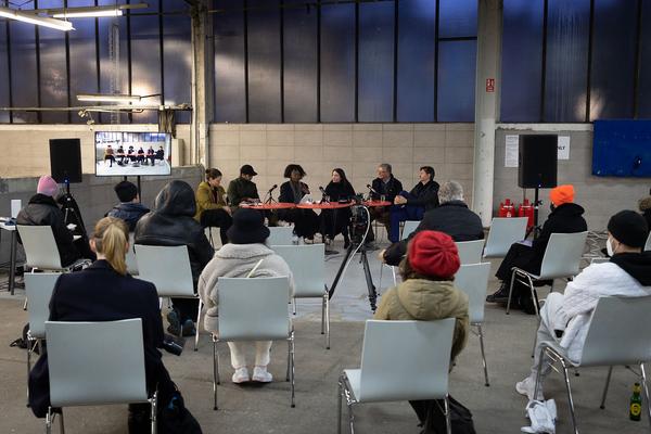 Vienna Art Week / House of Losing Control: Current Topics in the Art World (19.11.2021) Foto: eSeL.at - Lorenz Seidler Foto: eSeL.at - Lorenz Seidler