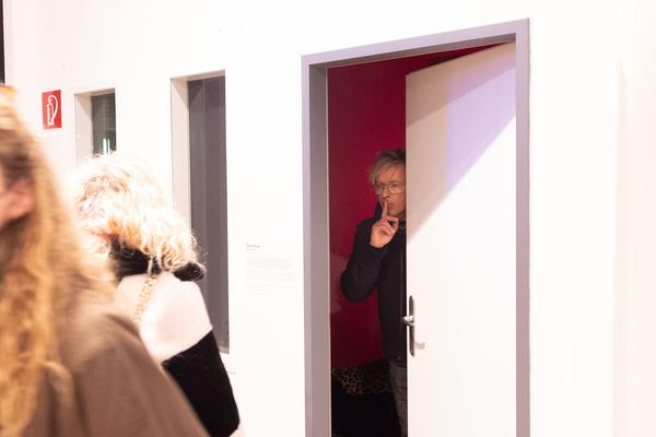 VIENNA ART WEEK 2021: House of Losing Control (Opening, 12.11.2021) Fotos: eSeL.at - Lorenz Seidler Foto: eSeL Lorenz Seidler