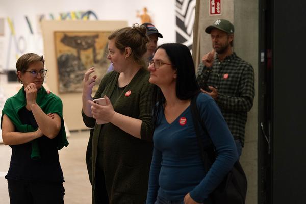 Kunsthalle Wien: VIENNA ART WEEK für Alle: ÖGS Führung "No Feeling Is Final" (14.11.2023) Foto: eSeL.at - Lorenz Seidler Foto: eSeL Lorenz Seidler